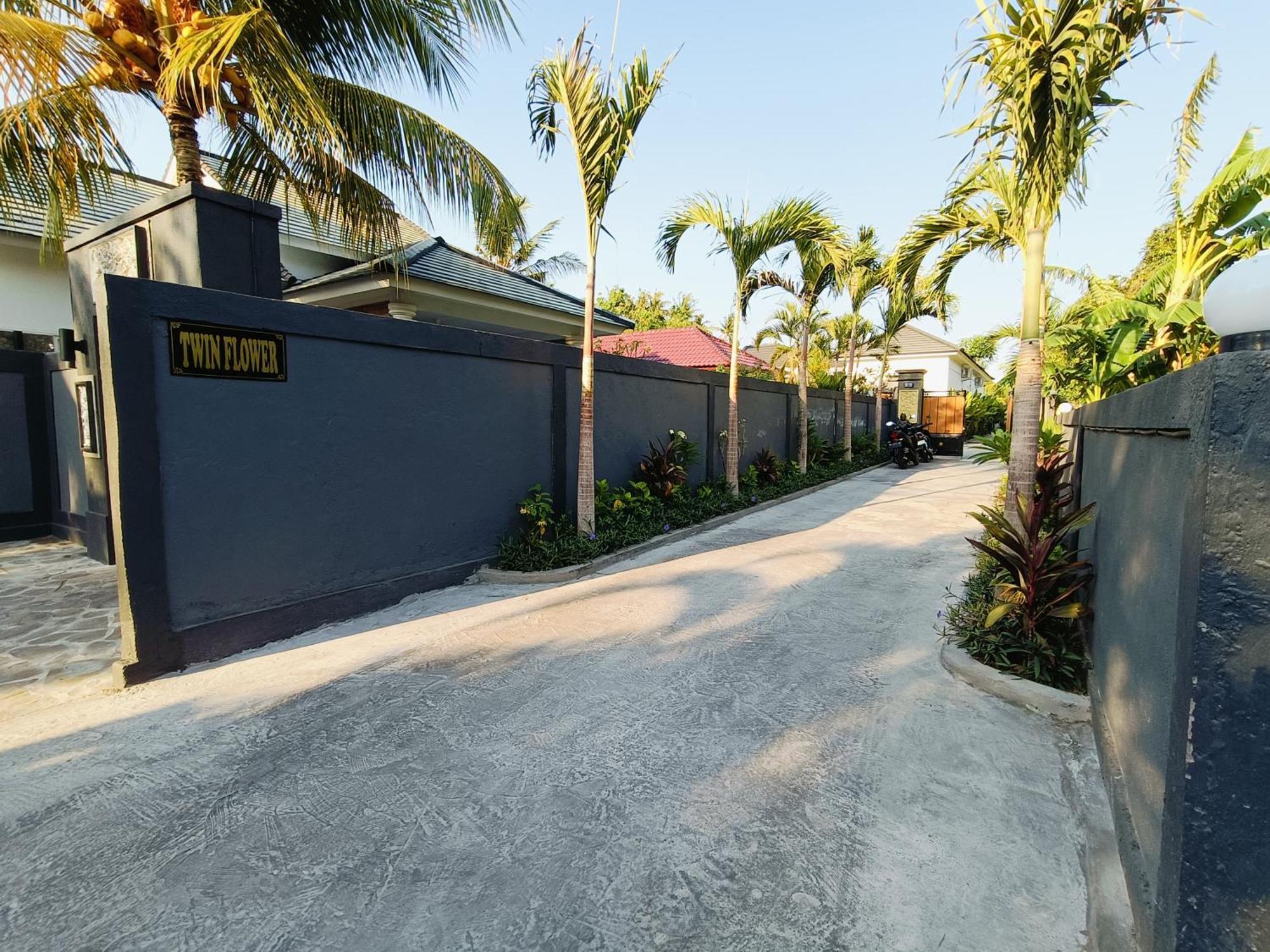 Luxury Private 2Bed Poolvilla In Lovina Twinflower Villa Buitenkant foto